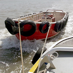 Towing - Thameside Services Marine Ltd